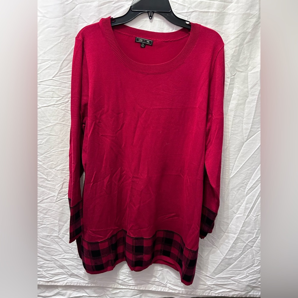 Ladies size 2X top. Like new long top